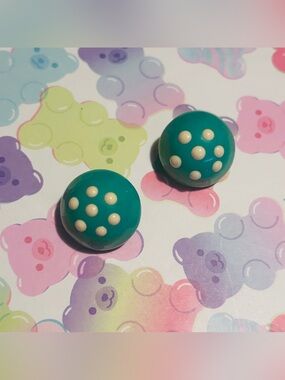 Vintage Green Metal  polka dot Clip-On Earrings Retro Novelty Jewelry